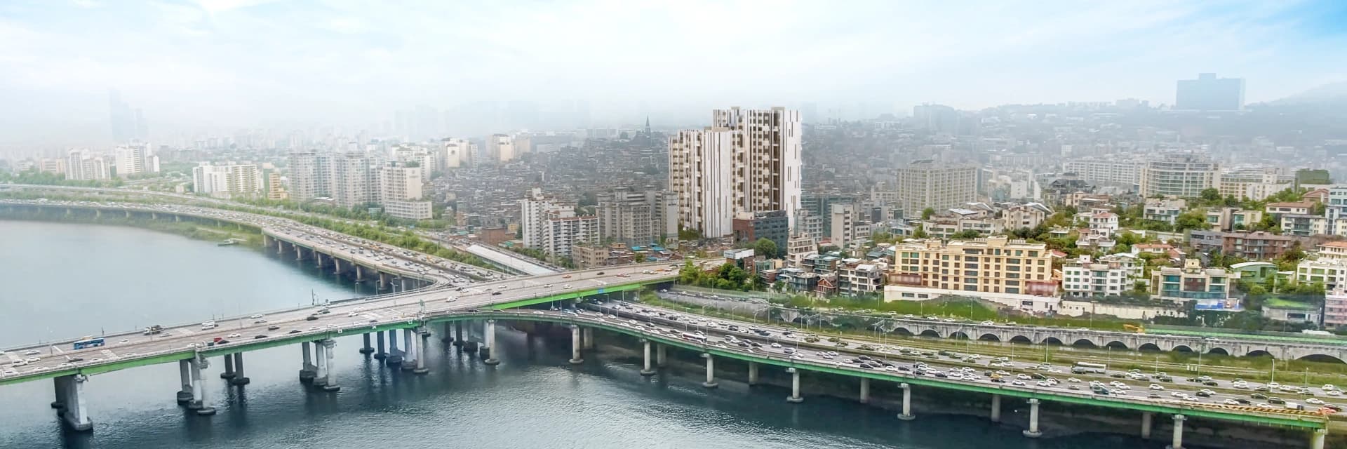 한남동 하이엔드 한강뷰 아파트 항공사진 — 디 애스턴 한남 한강 파노라마